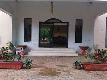 Retreat Anjuna Resort Екстер'єр фото